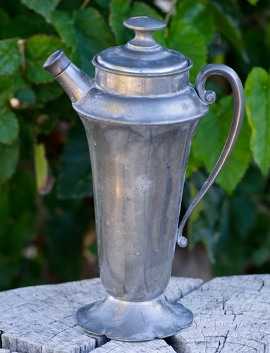 Vintage cocktail shaker art - shaker,